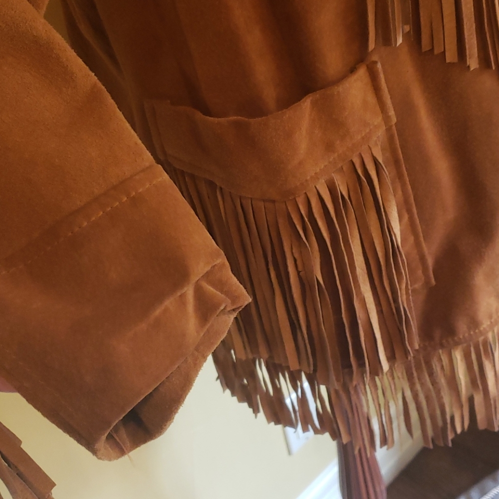 👑Host Pick👑  VINTAGE SUEDE FRINGED BOHO JACKET - Picture 9 of 10